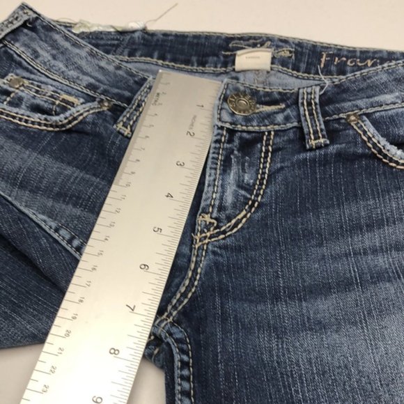 VINTAGE SILVER FRANCES DENIM CAPRIS 27x23 ๐ - Picture 10 of 13